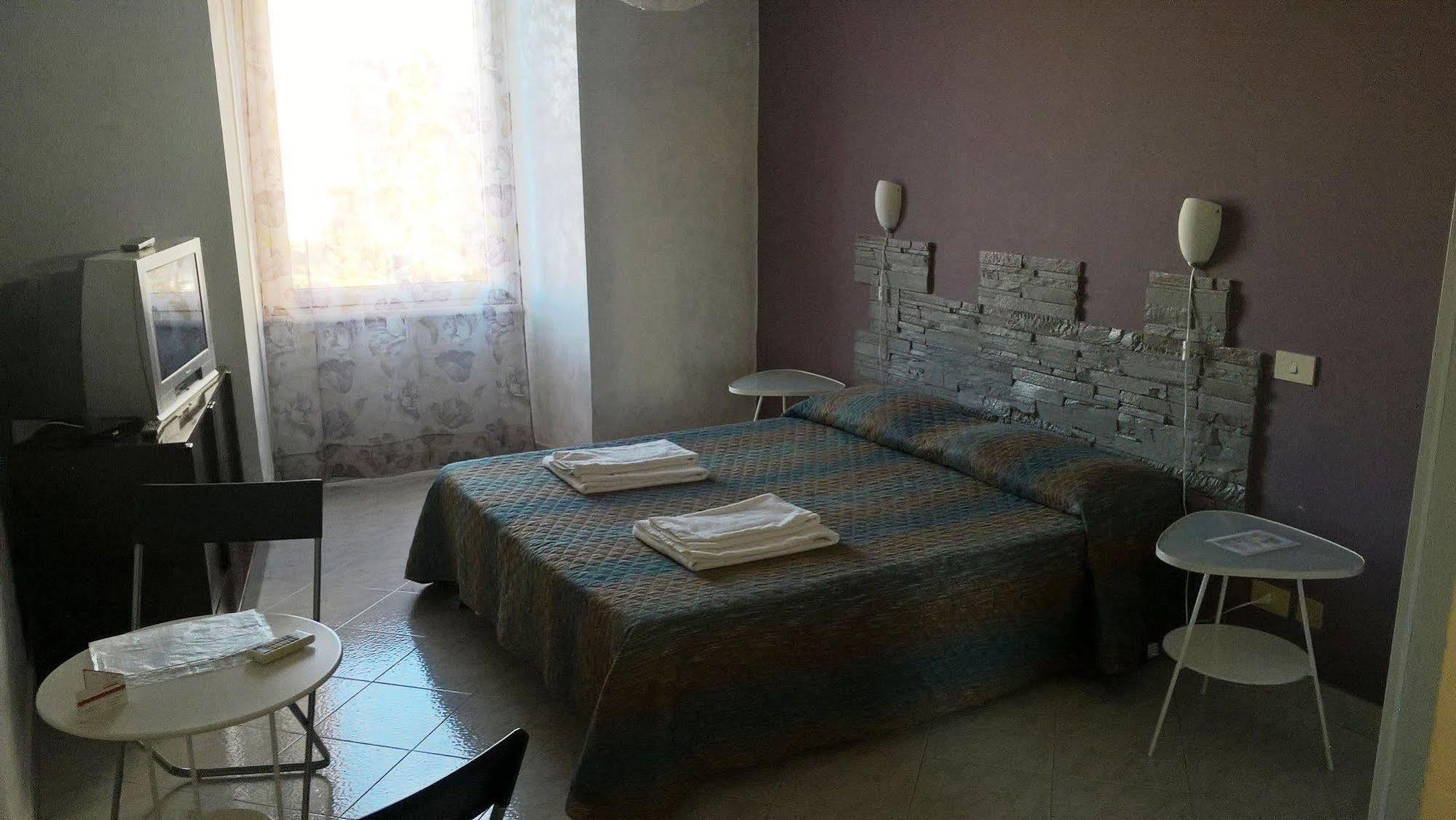 Gigi Holiday Rooms روما المظهر الخارجي الصورة